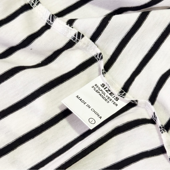 Striped Lace Trim Henley Top | Women’s Size S | NWT Boutique Style - Picture 6 of 7